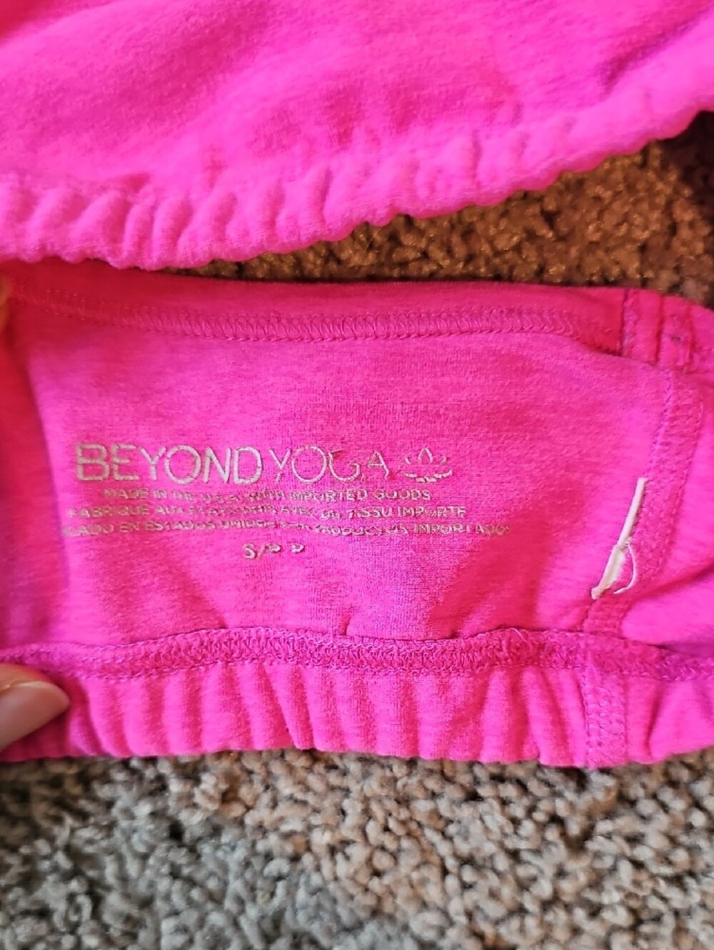 Beyond Yoga Hot Pink Slim Racerback Sports Bra - Picture 4 of 4